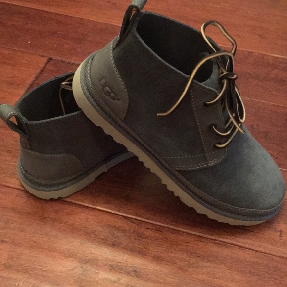 UGG Boots - Picture 3 of 3